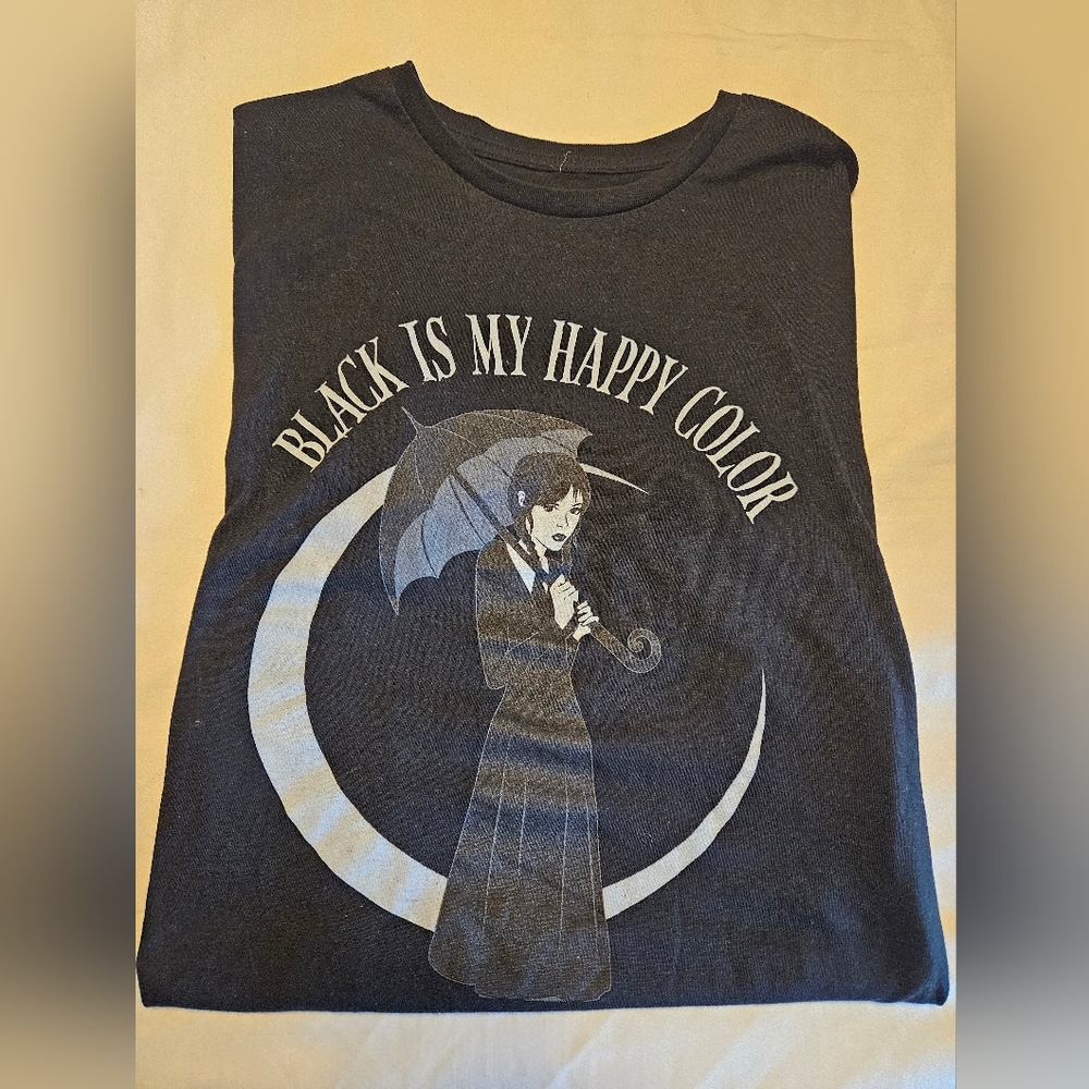 WEDNESDAY  Size LG tshirt